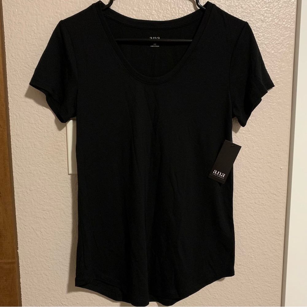 a.n.a Women's Scoop Neck Round Collar Short Sleeve Black Tee Size XS